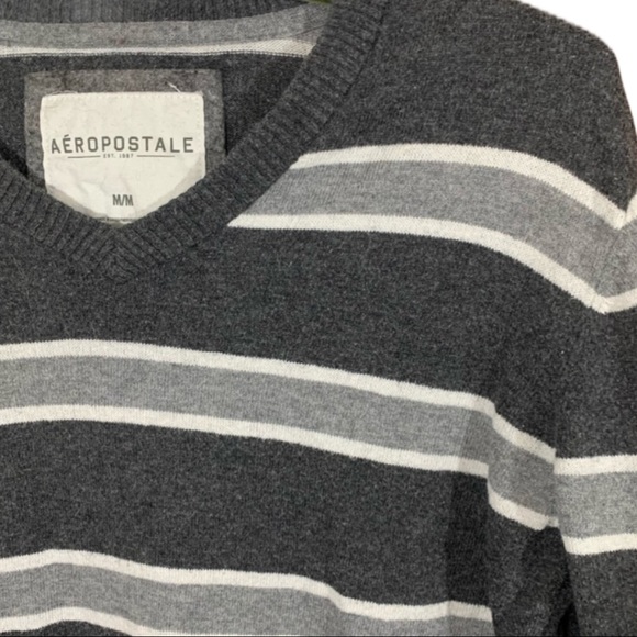 Aeropostale Gray /White Stripe Pull over Sweater M - Picture 7 of 7